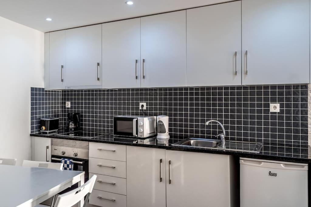 Cozy Ground Floor Studio With Ac And Loft Bedroom Lisbon Luaran gambar